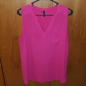 Like new pink tank